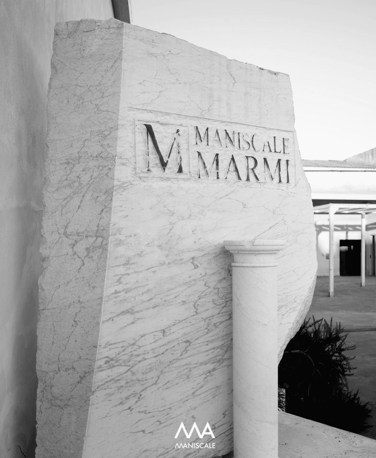 Ingresso del laboratorio Maniscale Marmi in Sicilia